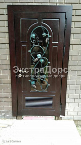 Противопожарные двери с решеткой от производителя в Королёве  купить